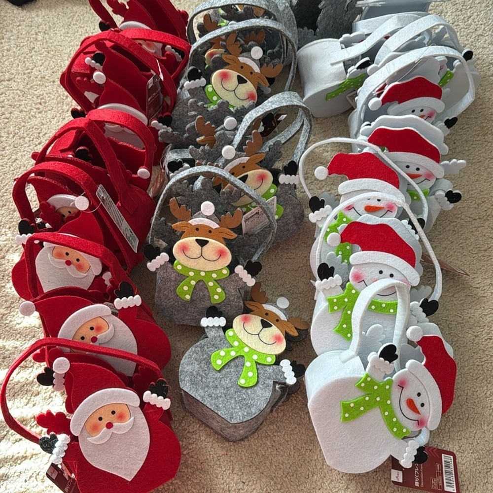 Bundle of 24 Felt Holiday Candy/ Gift Bags